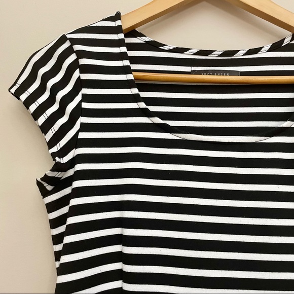 SUZY SHIER Black White Stripe Pleated Fit-And-Flare Mini Dress Women’s Medium - Picture 3 of 6